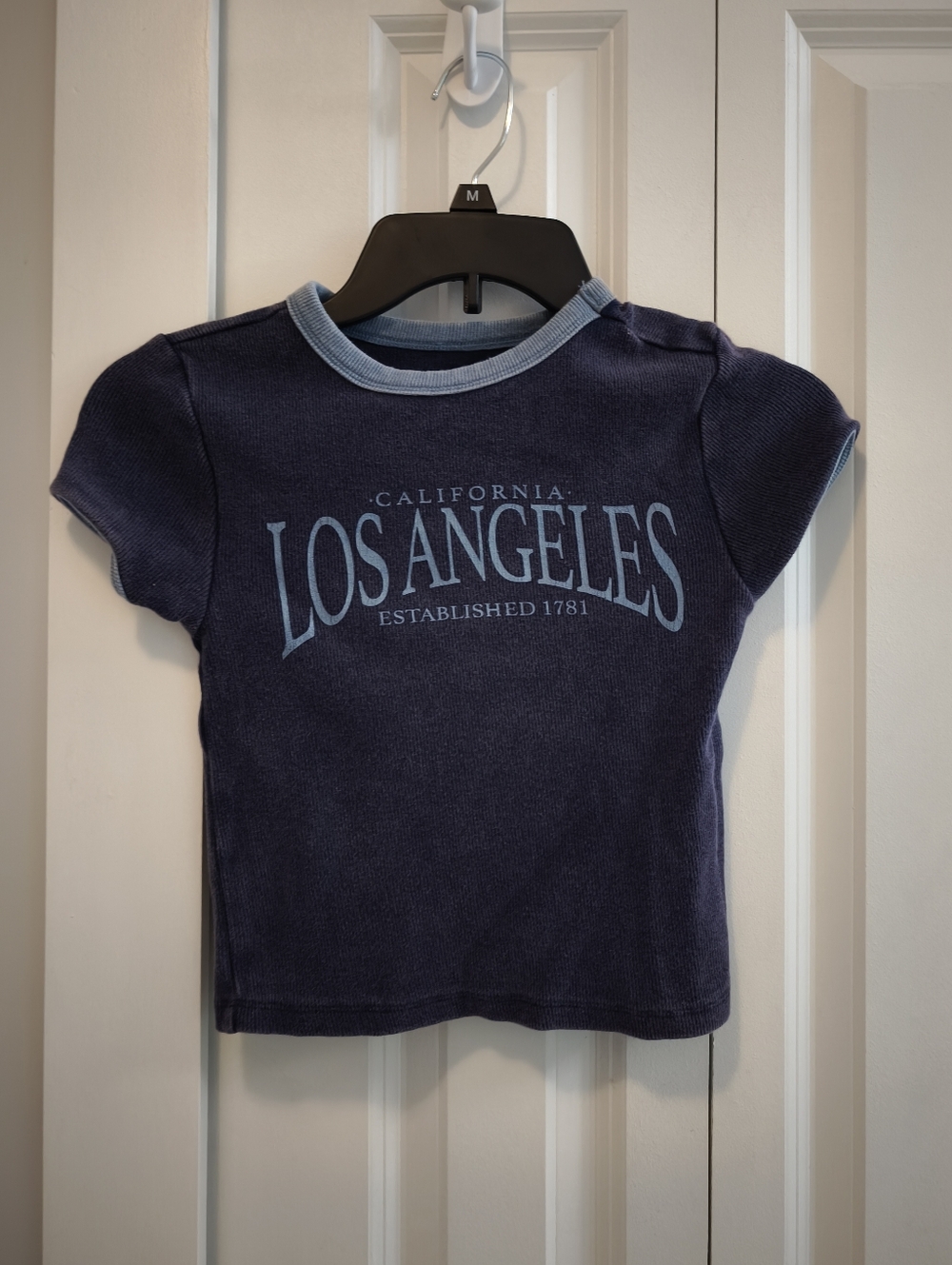 NEW Social Culture Los Angeles Baby Tee Cropped Graphic T Shirt Small